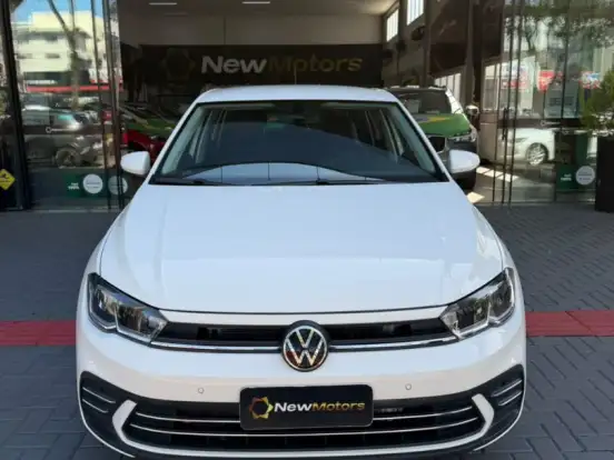 VOLKSWAGEN-POLO-1.0 170 TSI HIGHLINE AUTOMÁTICO VOLKSWAGEN-POLO-2024
