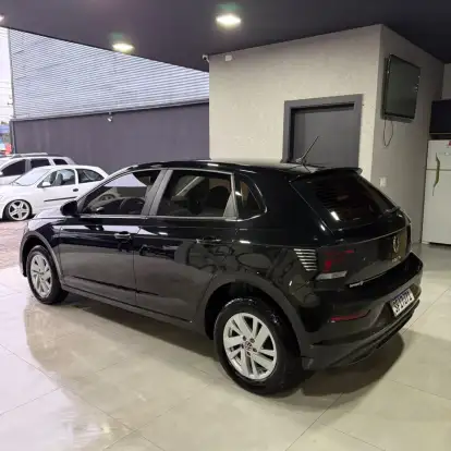 VOLKSWAGEN-POLO-2023
