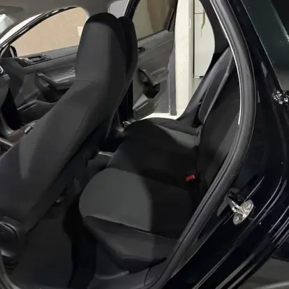 VOLKSWAGEN-POLO-2023