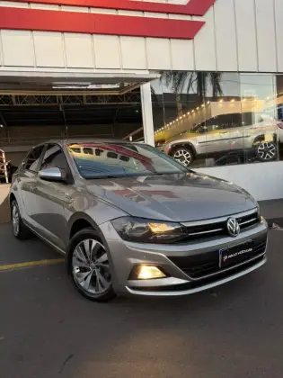 VOLKSWAGEN POLO 1.0 200 TSI COMFORTLINE AUTOMÁTICO