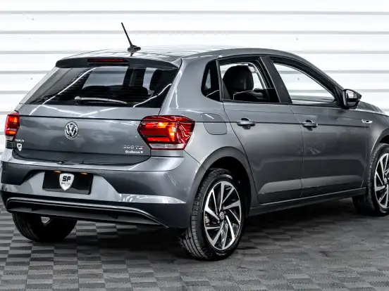 VOLKSWAGEN-POLO-1.0 200 TSI HIGHLINE AUTOMÁTICO VOLKSWAGEN-POLO-2021