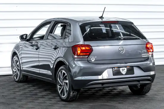 VOLKSWAGEN-POLO-2021