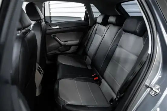 VOLKSWAGEN-POLO-2021