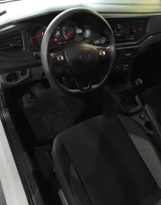 VOLKSWAGEN-POLO-2023