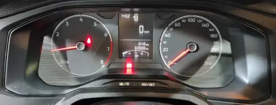 VOLKSWAGEN-POLO-2023