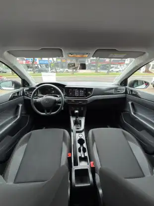 VOLKSWAGEN-POLO-2025