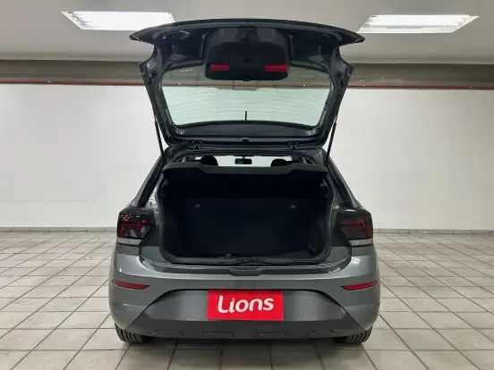 VOLKSWAGEN-POLO-2024