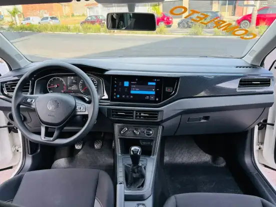 VOLKSWAGEN-POLO-2024