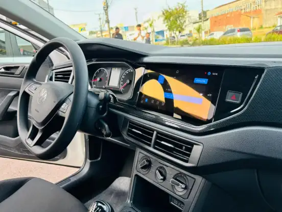 VOLKSWAGEN-POLO-2024