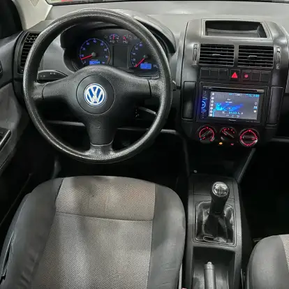 VOLKSWAGEN-POLO-2007