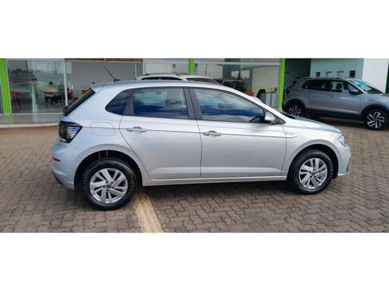 VOLKSWAGEN-POLO-1.0 170 TSI COMFORTLINE AUTOMÁTICO VOLKSWAGEN-POLO-2024