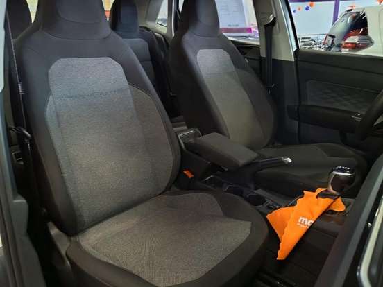 VOLKSWAGEN-POLO-2024