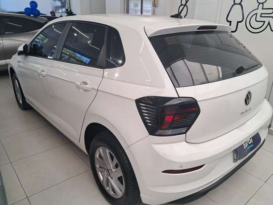 VOLKSWAGEN-POLO-2025