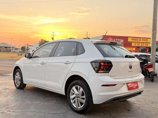VOLKSWAGEN-POLO-2024