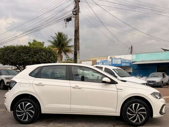 VOLKSWAGEN-POLO-2023