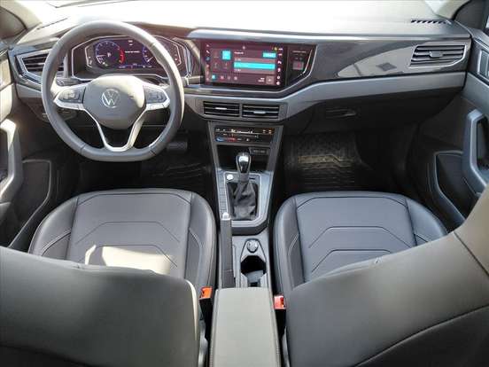 VOLKSWAGEN-POLO-1.0 170 TSI HIGHLINE AUTOMÁTICO VOLKSWAGEN-POLO-2024