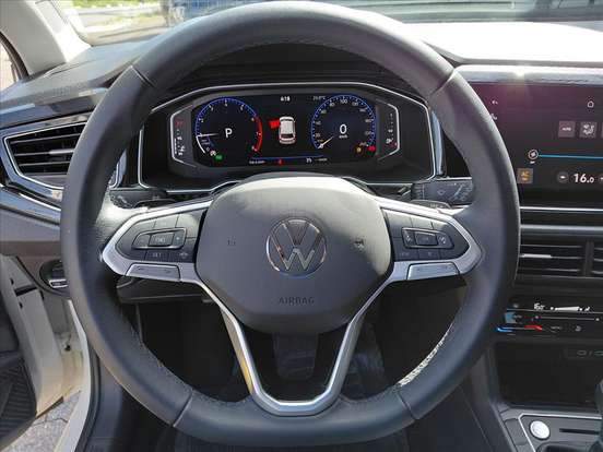 VOLKSWAGEN-POLO-2024