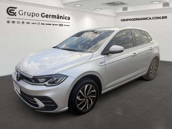 VOLKSWAGEN-POLO-2025