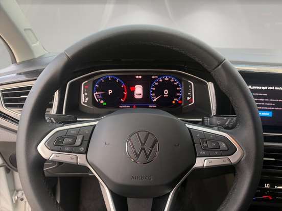 VOLKSWAGEN-POLO-2025