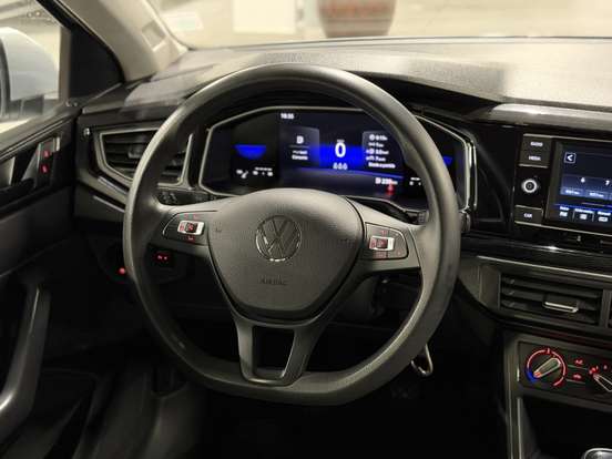 VOLKSWAGEN-POLO-2023