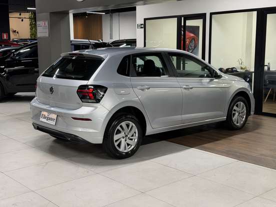 VOLKSWAGEN-POLO-2023