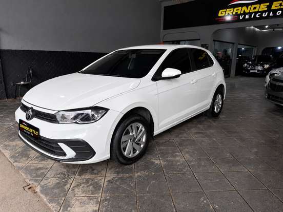 VOLKSWAGEN-POLO-2023