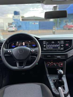 VOLKSWAGEN-POLO-2023