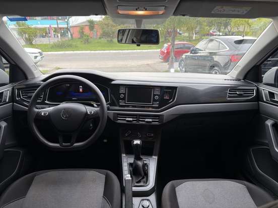 VOLKSWAGEN-POLO-2024