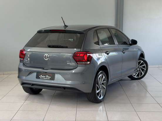 VOLKSWAGEN-POLO-2018