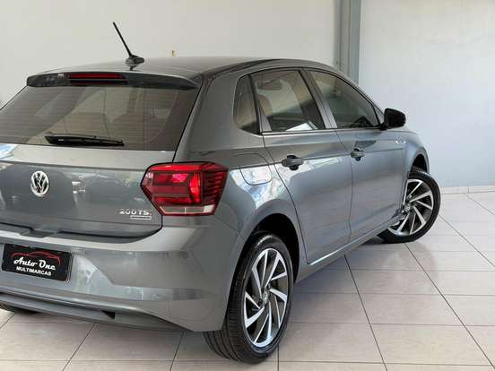VOLKSWAGEN-POLO-1.0 200 TSI HIGHLINE AUTOMÁTICO VOLKSWAGEN-POLO-2018