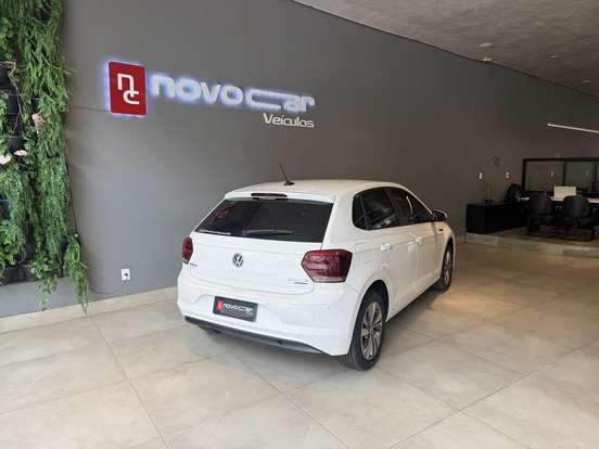 VOLKSWAGEN-POLO-1.0 200 TSI HIGHLINE AUTOMÁTICO VOLKSWAGEN-POLO-2018