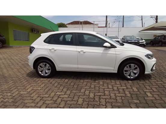 VOLKSWAGEN-POLO-2024