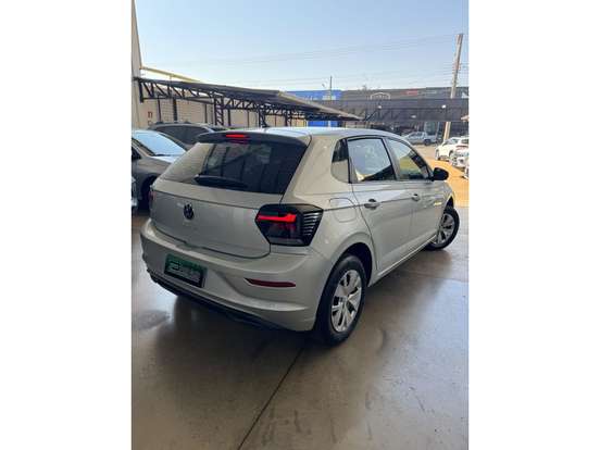 VOLKSWAGEN-POLO-2024