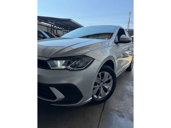 VOLKSWAGEN-POLO-2024