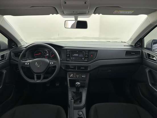 VOLKSWAGEN-POLO-2023