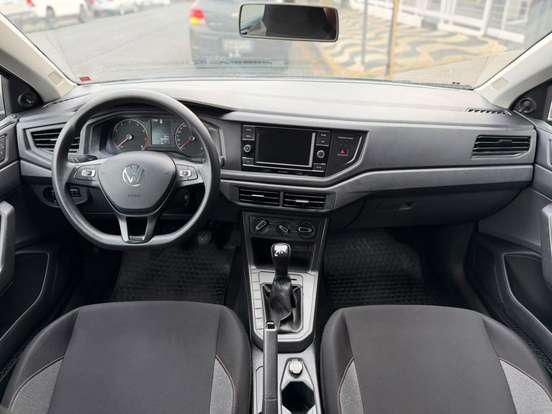 VOLKSWAGEN-POLO-2023