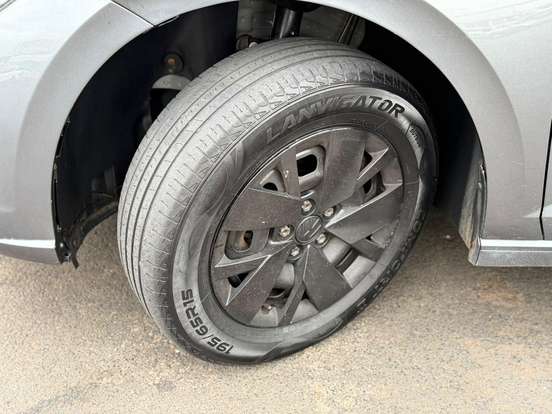 VOLKSWAGEN-POLO-2023