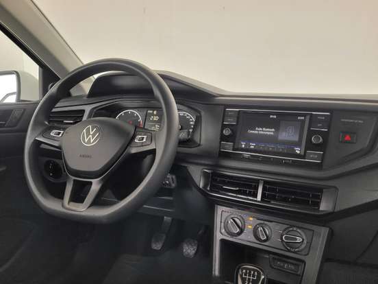 VOLKSWAGEN-POLO-2023
