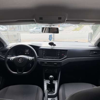 VOLKSWAGEN-POLO-2019