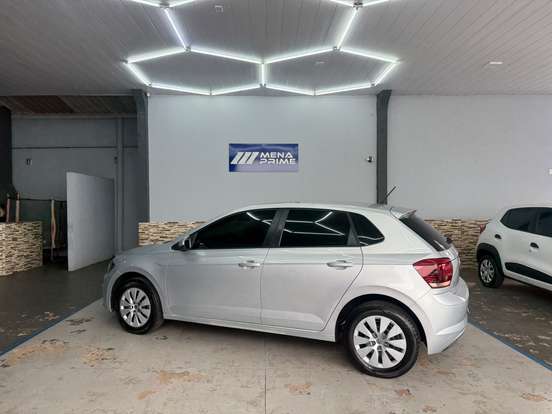 VOLKSWAGEN-POLO-2019
