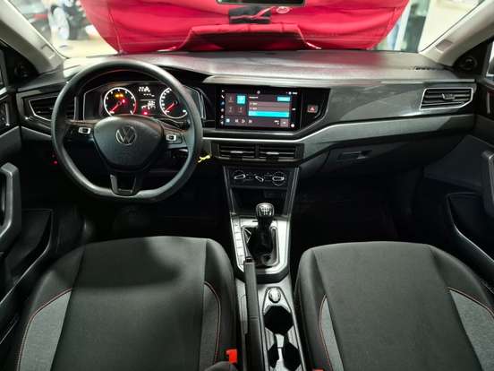 VOLKSWAGEN-POLO-2025