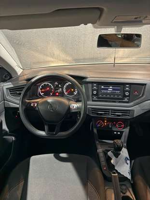 VOLKSWAGEN-POLO-2024