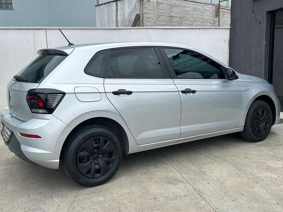 VOLKSWAGEN-POLO-2023