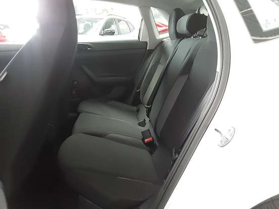 VOLKSWAGEN-POLO-2025
