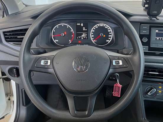 VOLKSWAGEN-POLO-2023