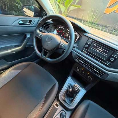 VOLKSWAGEN-POLO-2024