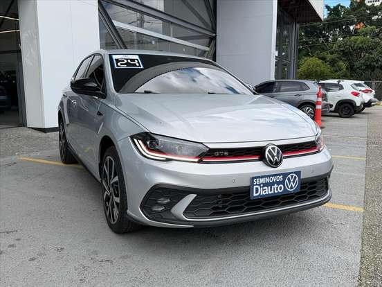 VOLKSWAGEN-POLO-2024