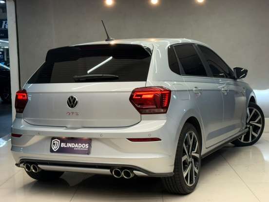 VOLKSWAGEN-POLO-2023