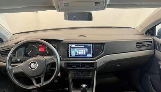 VOLKSWAGEN-POLO-2018