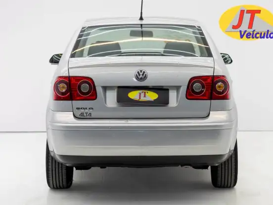 VOLKSWAGEN-POLO SEDAN-1.6 MI COMFORTLINE 8V FLEX 4P MANUAL VOLKSWAGEN-POLO SEDAN-2011
